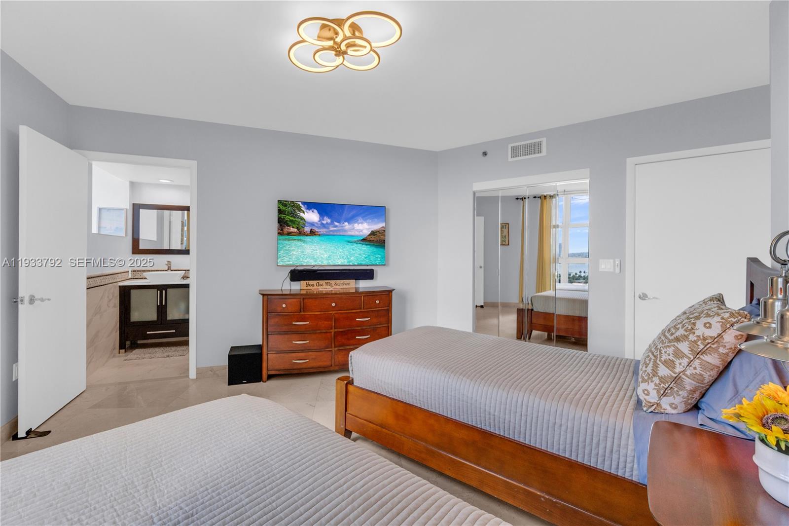 19111 Collins Ave # 1607