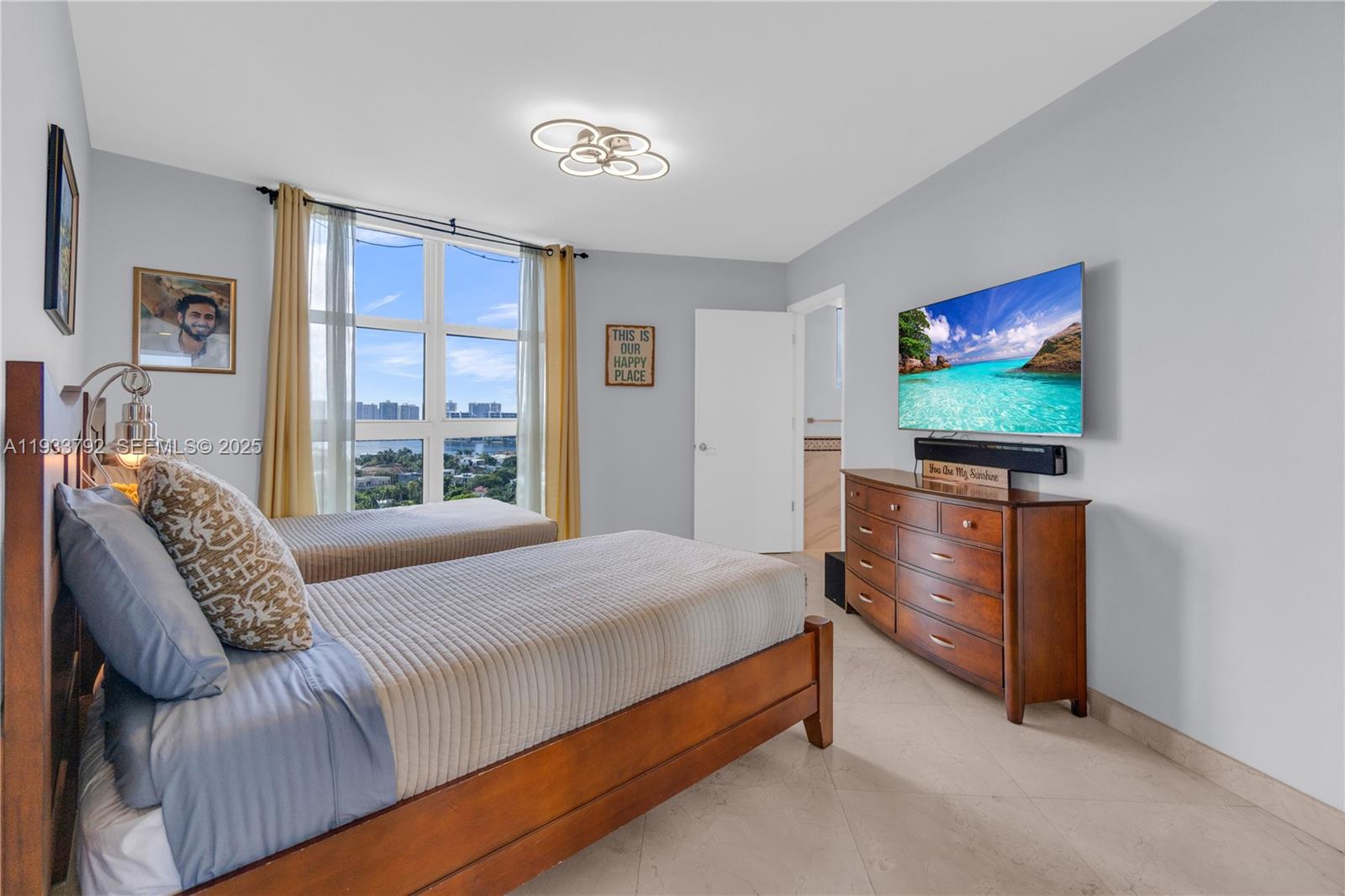 19111 Collins Ave # 1607