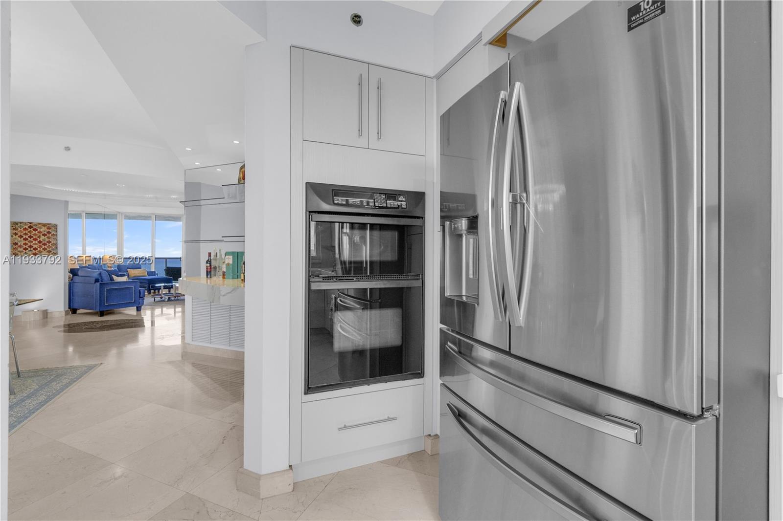 19111 Collins Ave # 1607