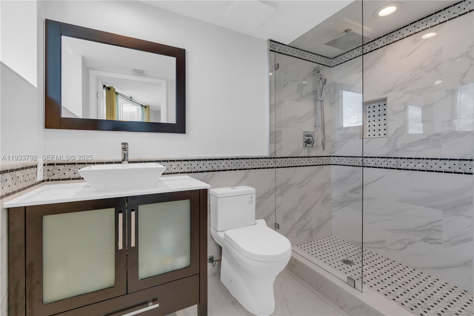 19111 Collins Ave # 1607