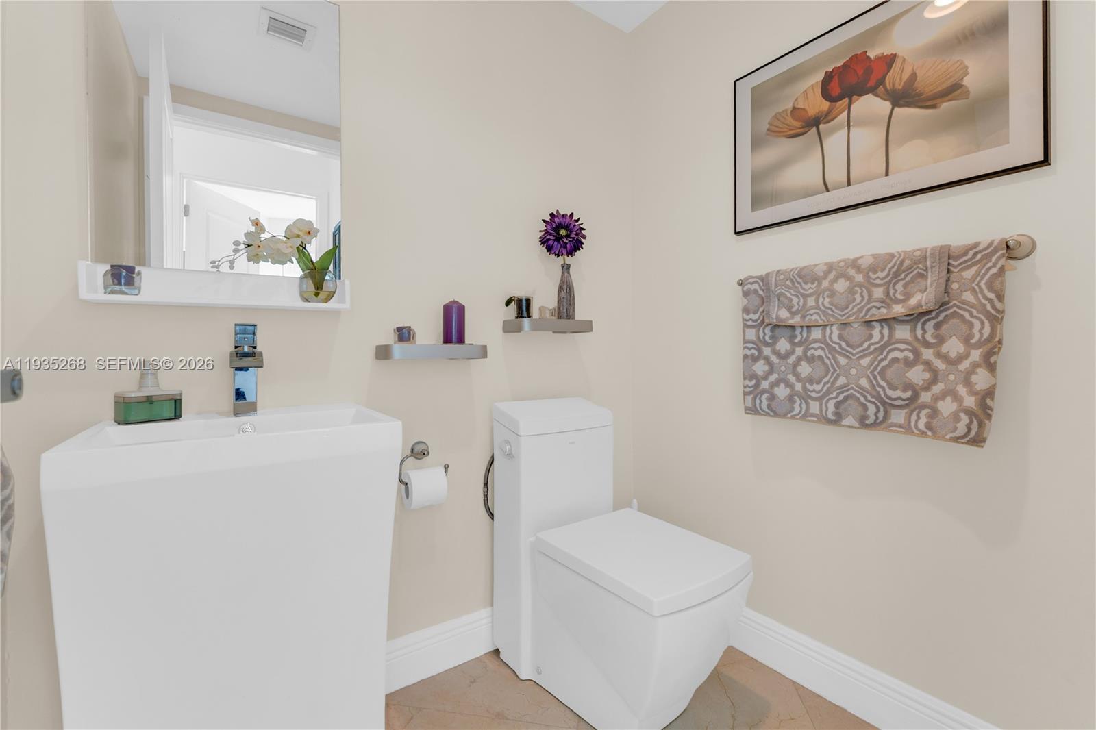 3101 S Ocean Dr # 606