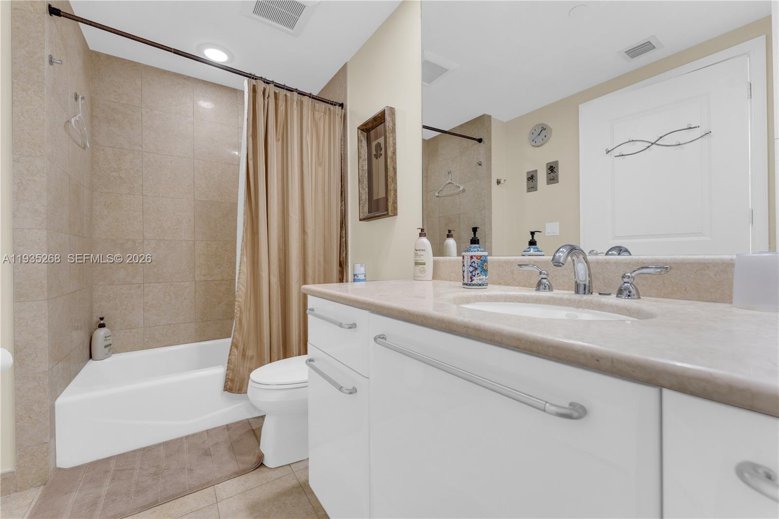 3101 S Ocean Dr # 606