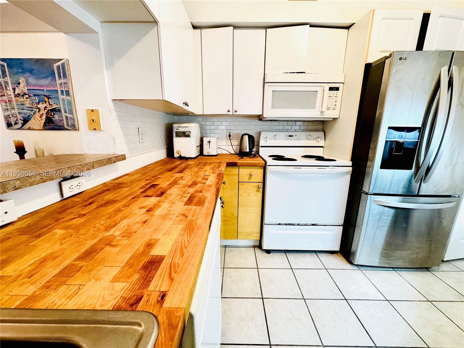 17150 N Bay Rd # 2412