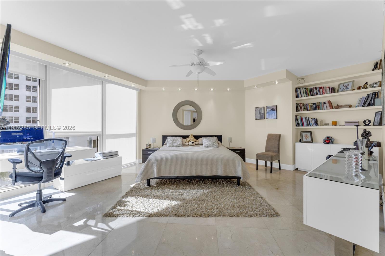 3101 S Ocean Dr # 606