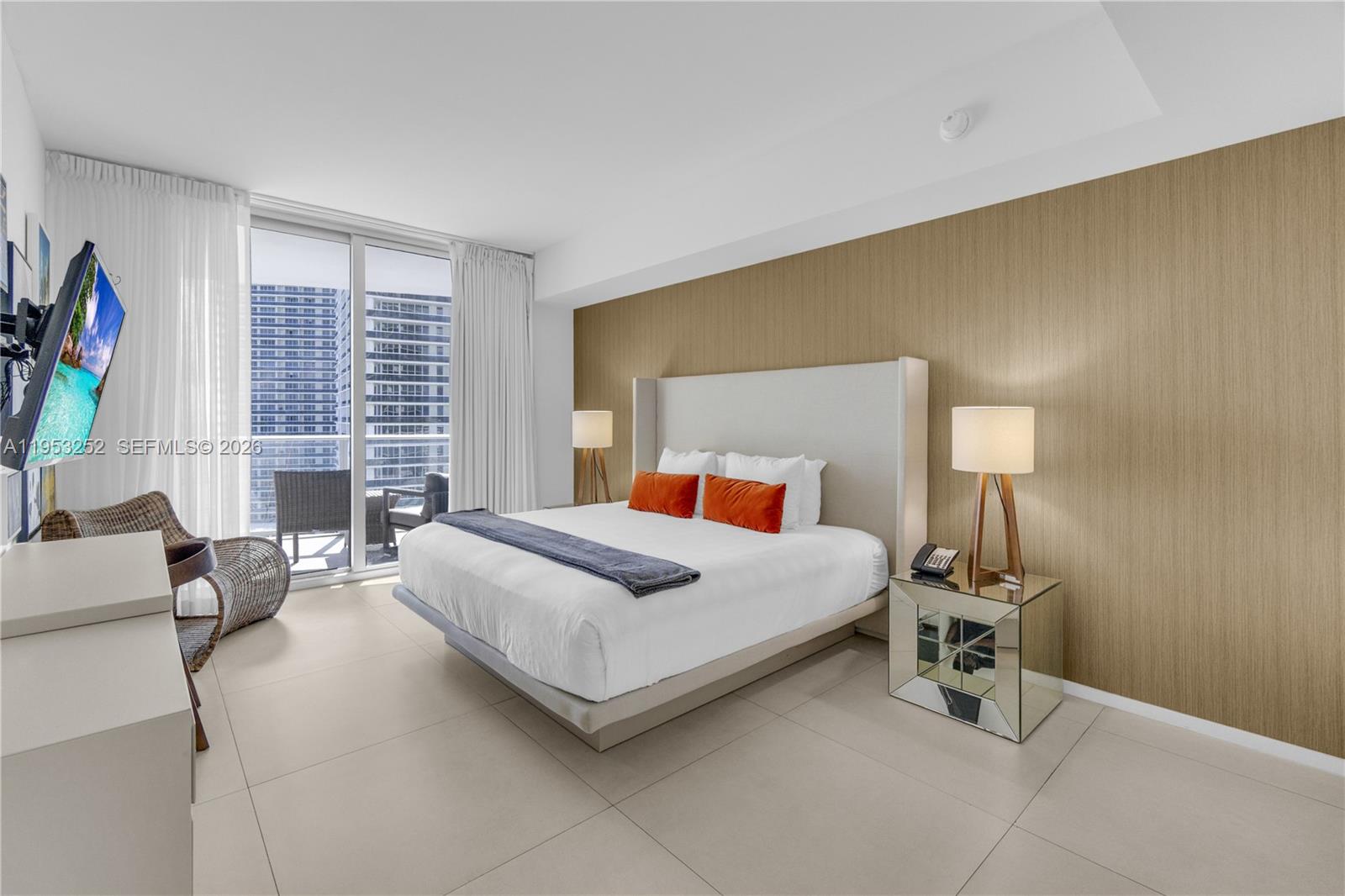 4111 S Ocean Dr # 1507