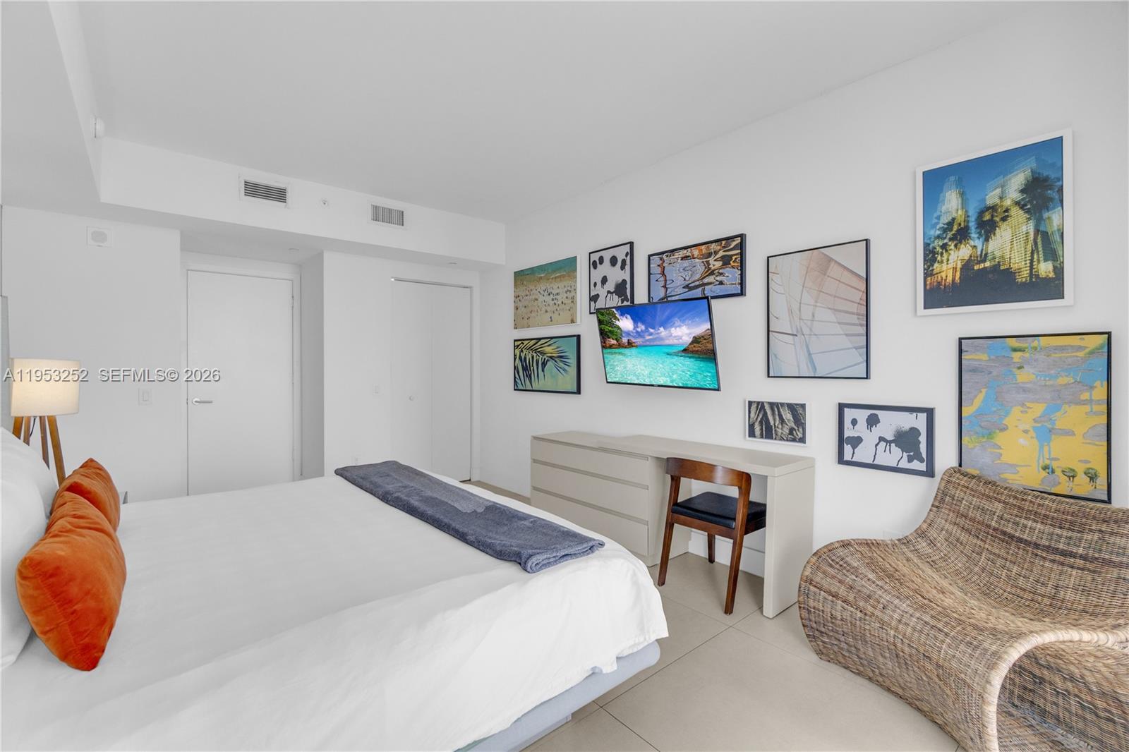 4111 S Ocean Dr # 1507