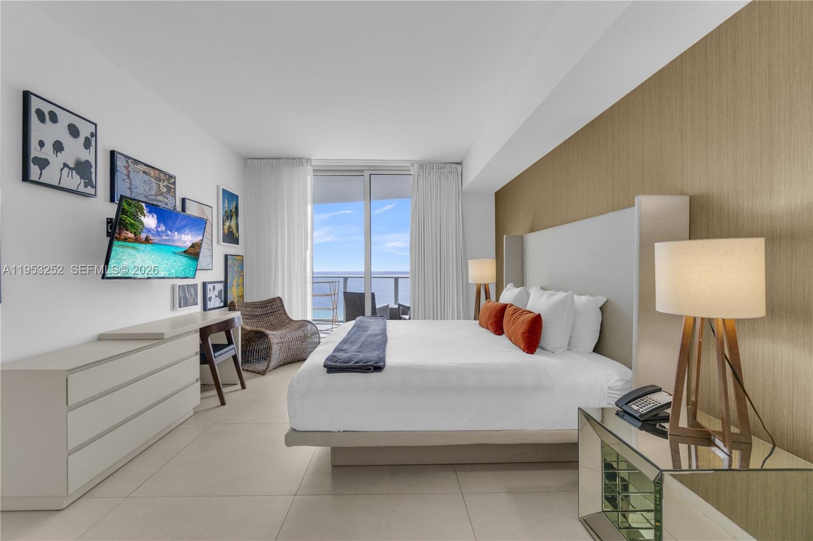 4111 S Ocean Dr # 1507