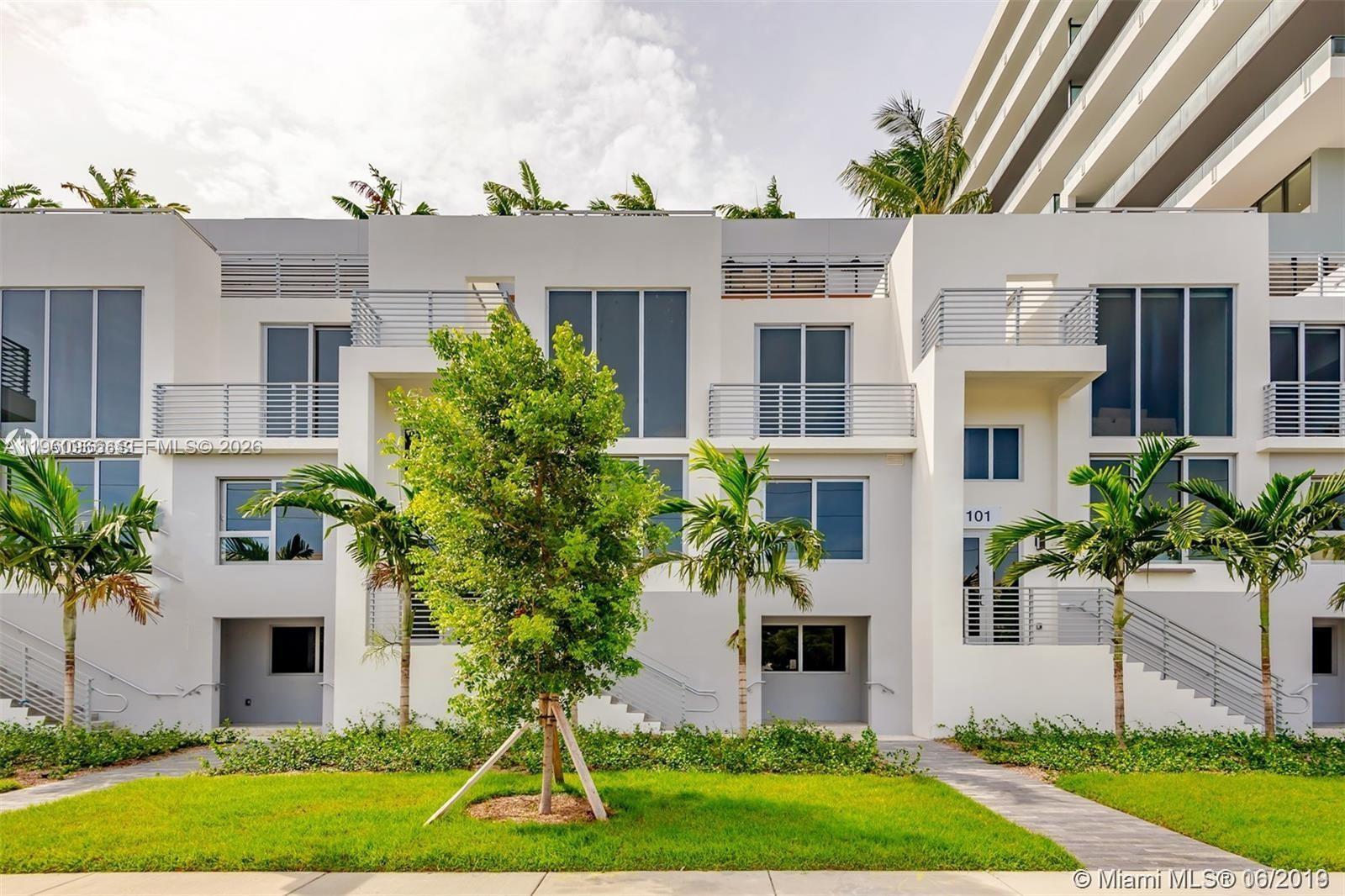 2960 NE 207th St # 102 Unit: TS-102