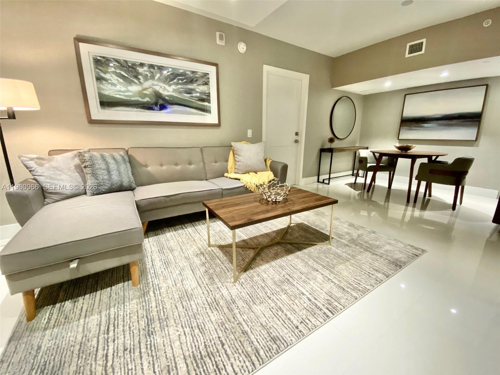 2960 NE 207th St # 102 Unit: TS-102