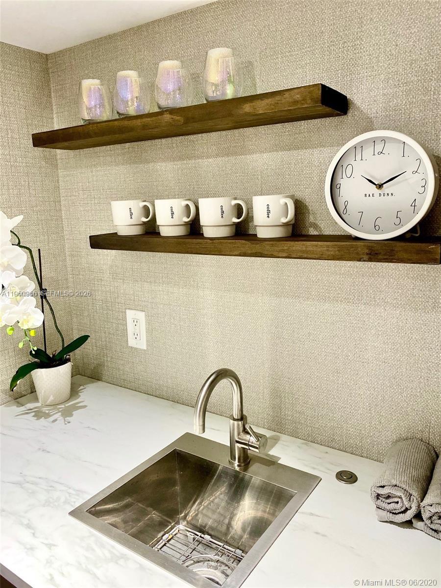 2960 NE 207th St # 102 Unit: TS-102