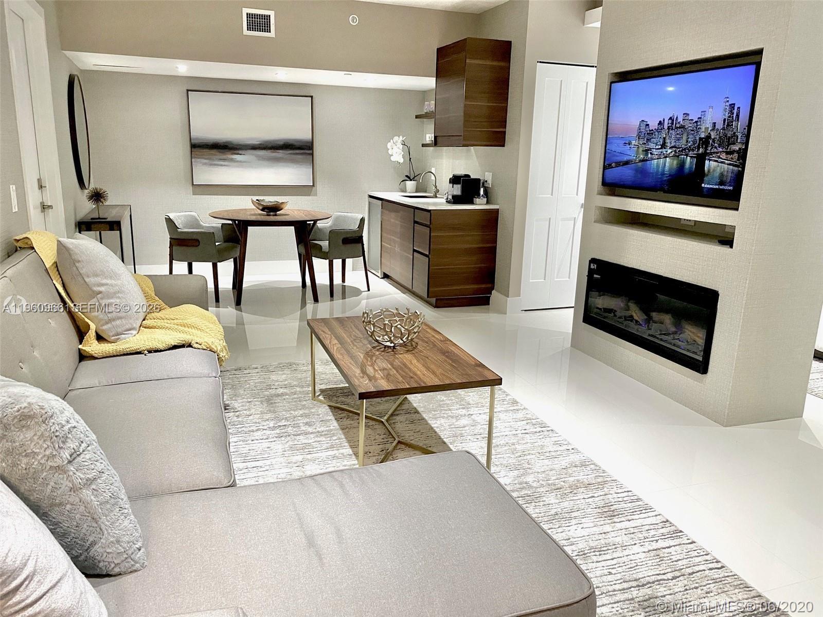 2960 NE 207th St # 102 Unit: TS-102