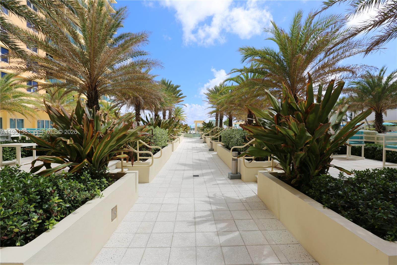 2501 S Ocean Dr # 1617
