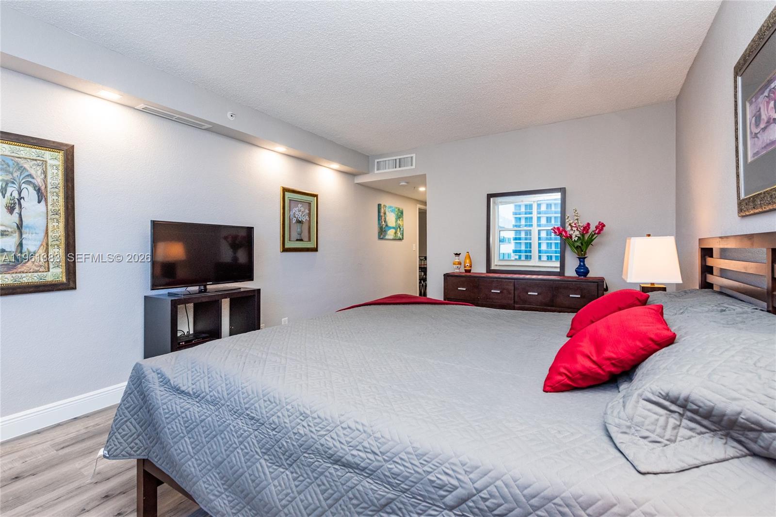 2501 S Ocean Dr # 1617