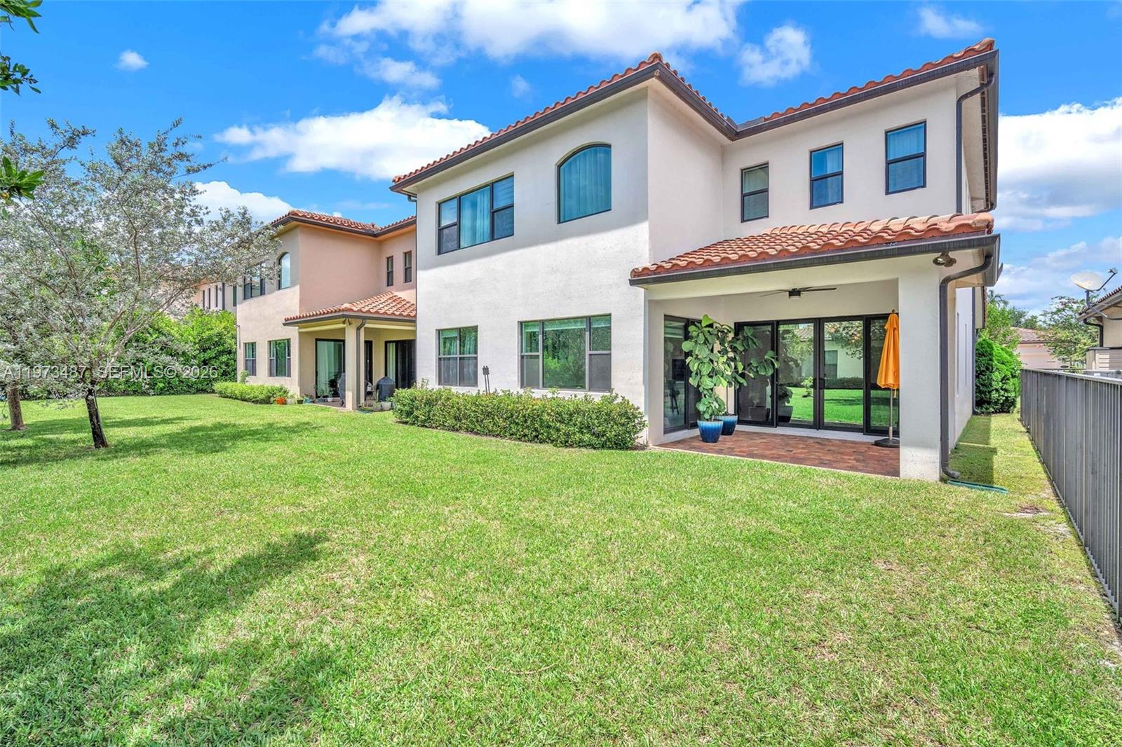 1052 SW 113th Way # 1052