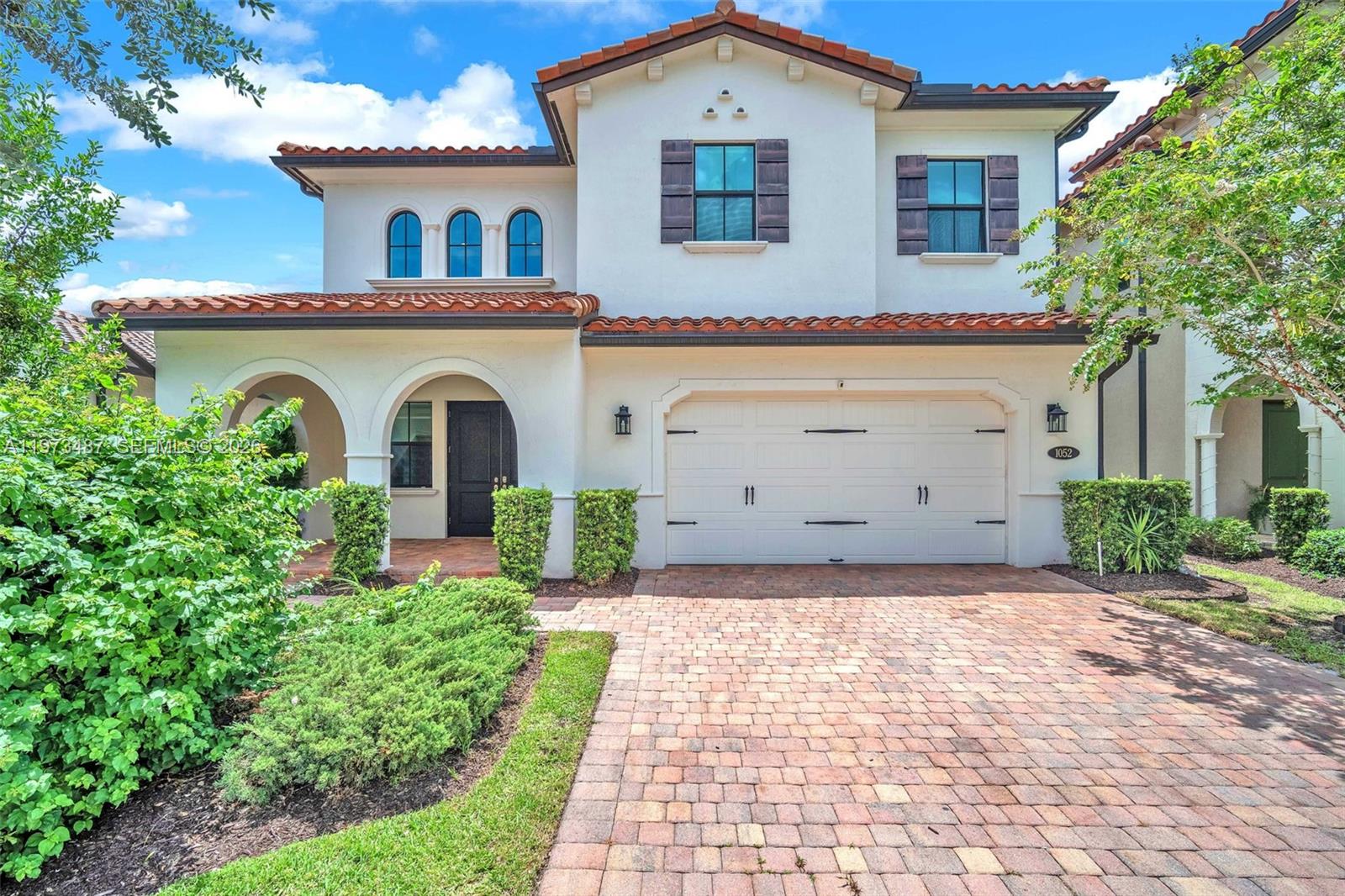 1052 SW 113th Way # 1052