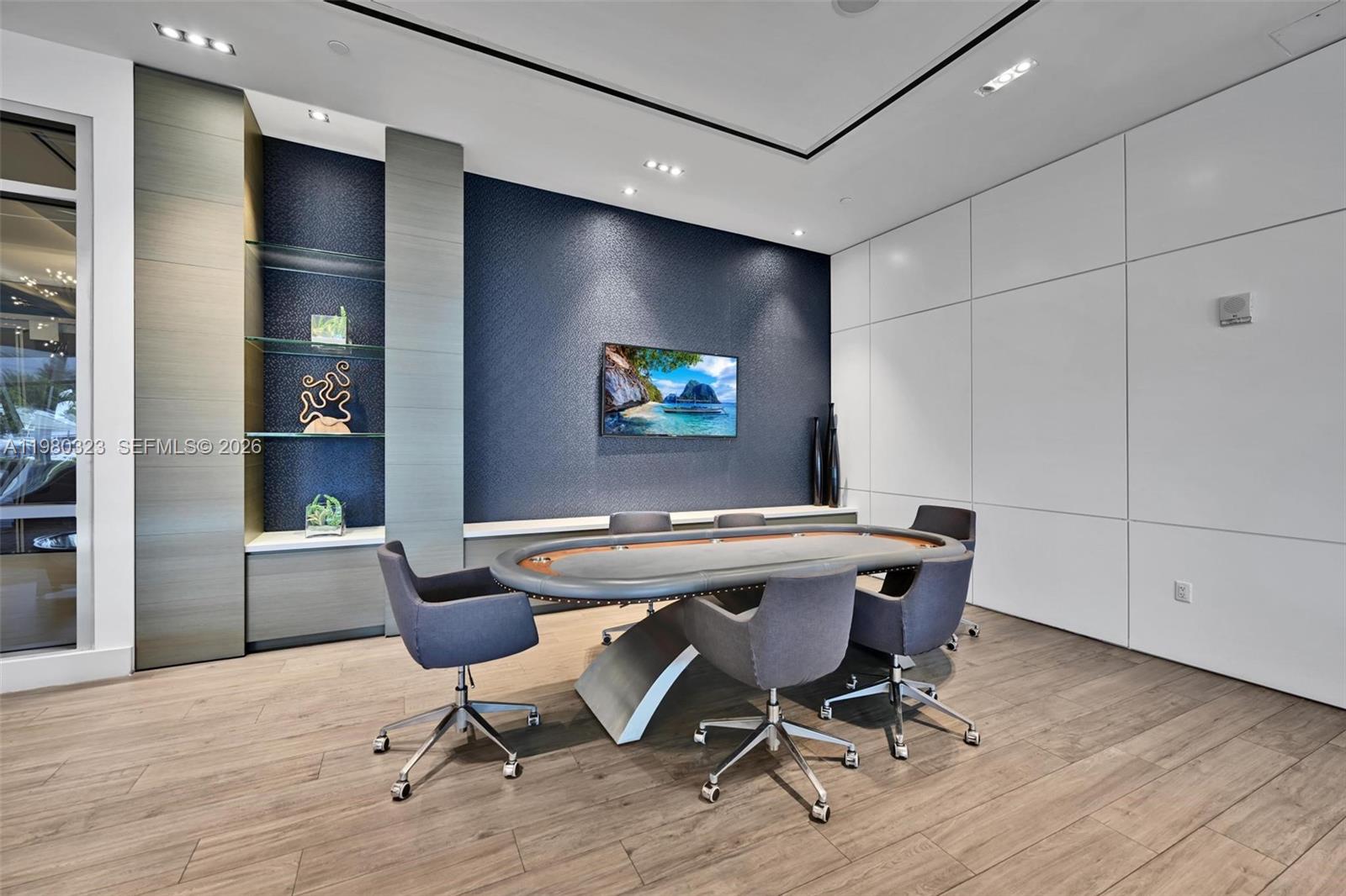 17111 Biscayne Blvd # 207