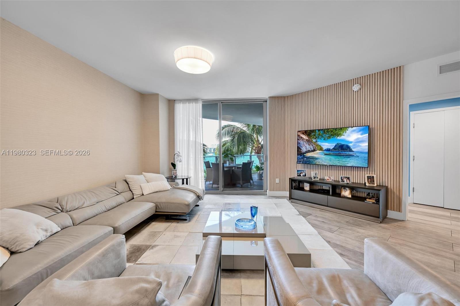 17111 Biscayne Blvd # 207