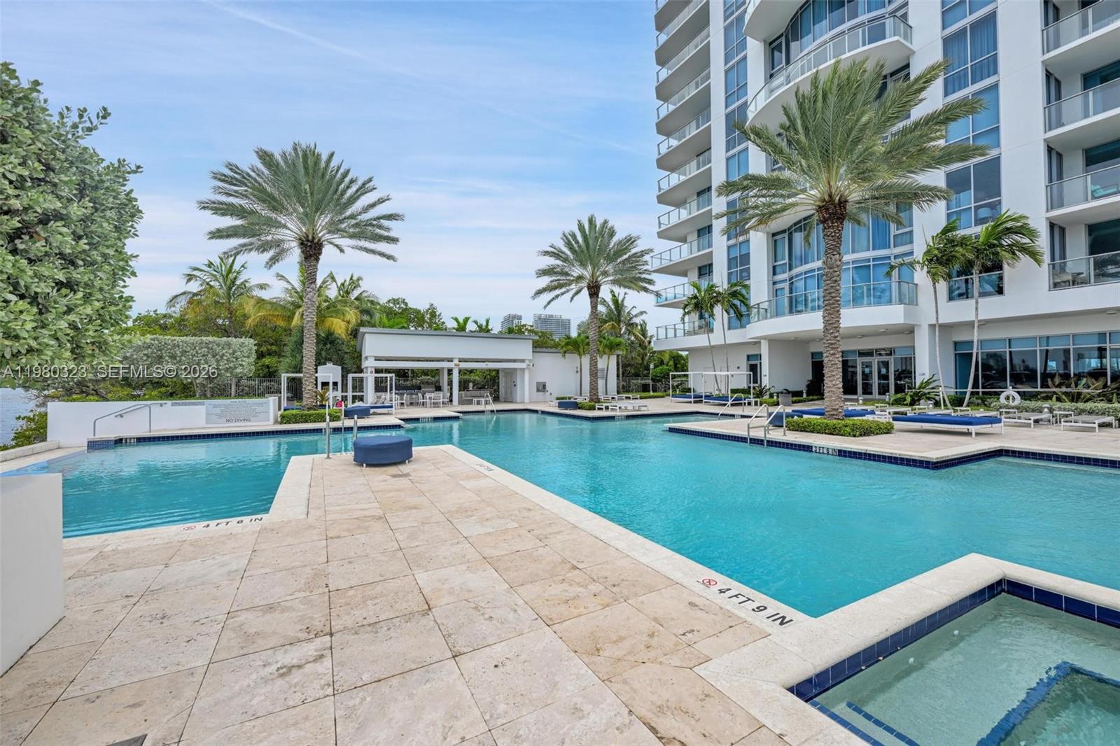 17111 Biscayne Blvd # 207
