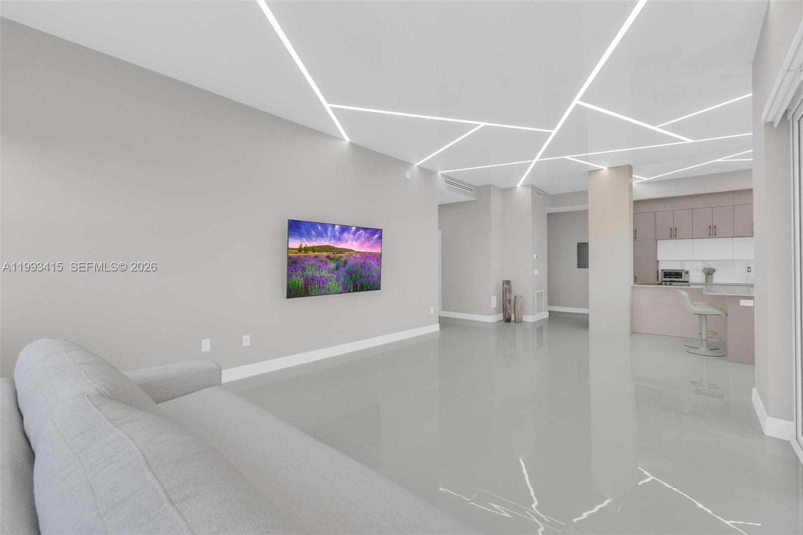 18011 Biscayne Blvd Unit: PH04