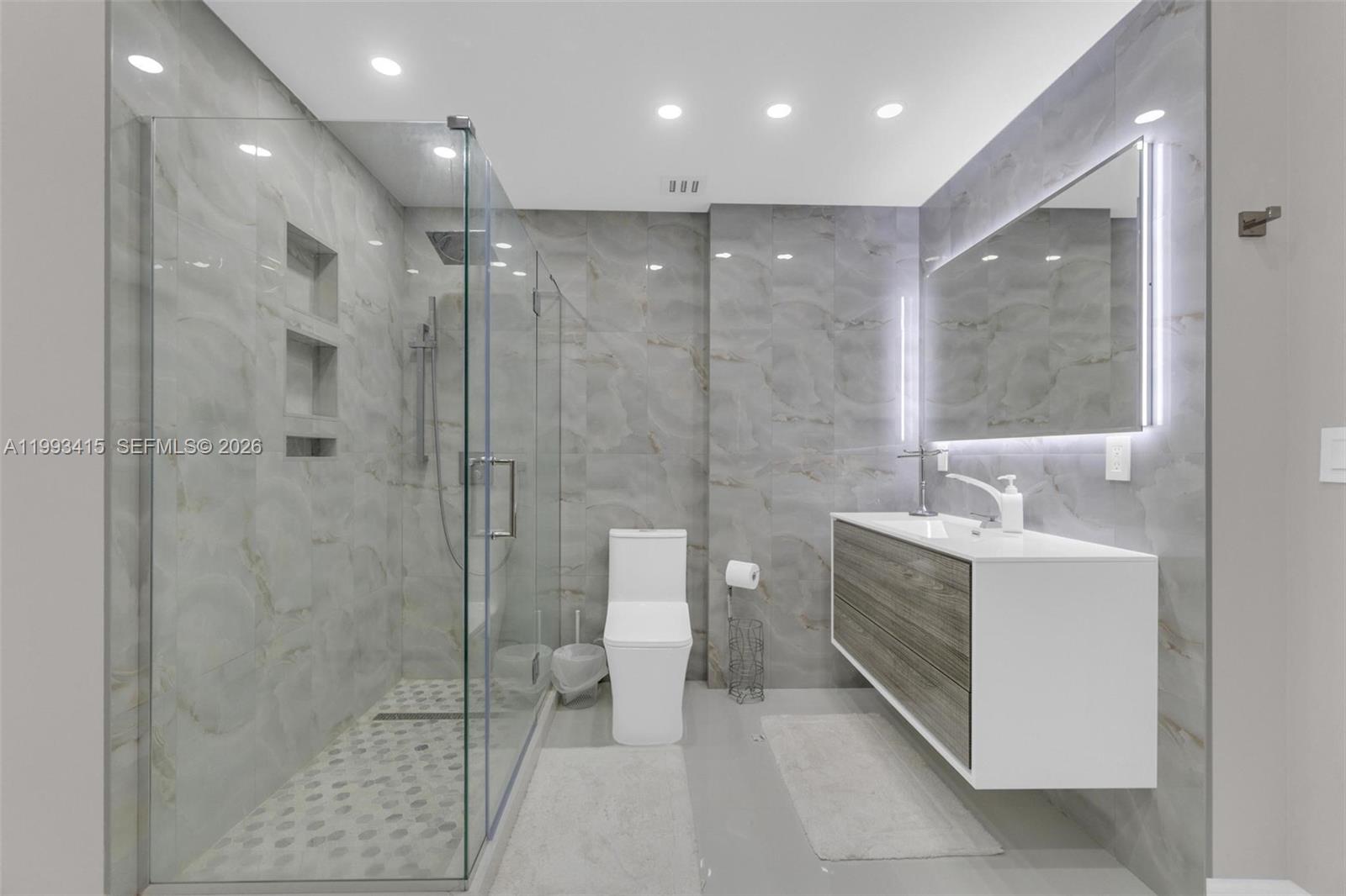 18011 Biscayne Blvd Unit: PH04