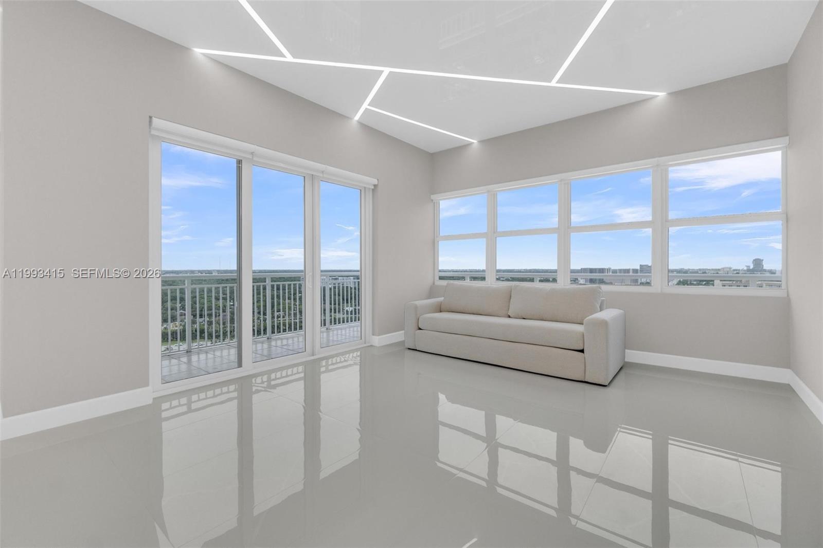 18011 Biscayne Blvd Unit: PH04