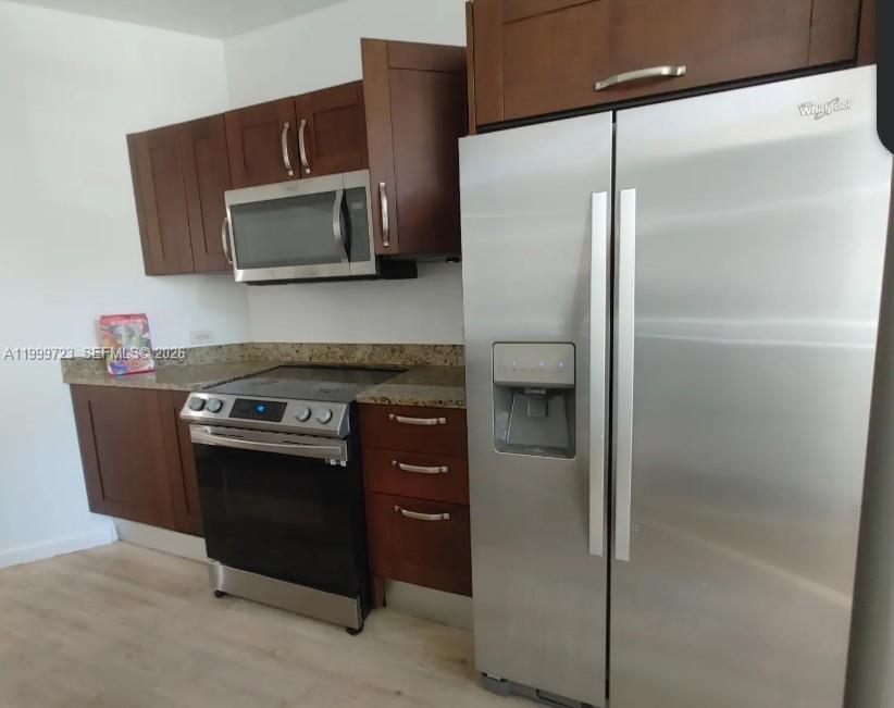 20000 E Country Club Dr # 201