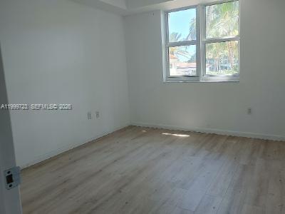 20000 E Country Club Dr # 201