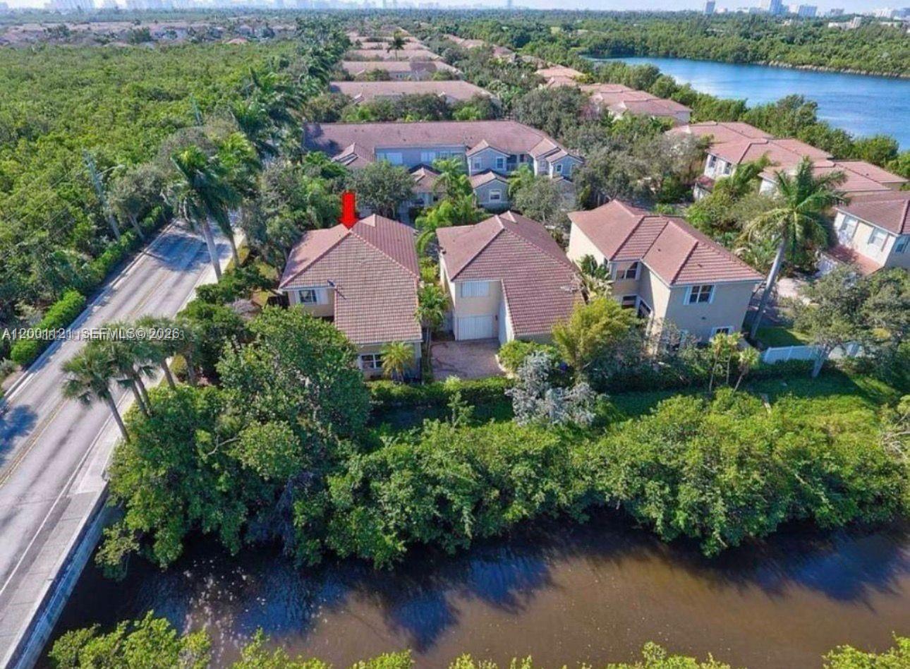 1125 Butternut Ln