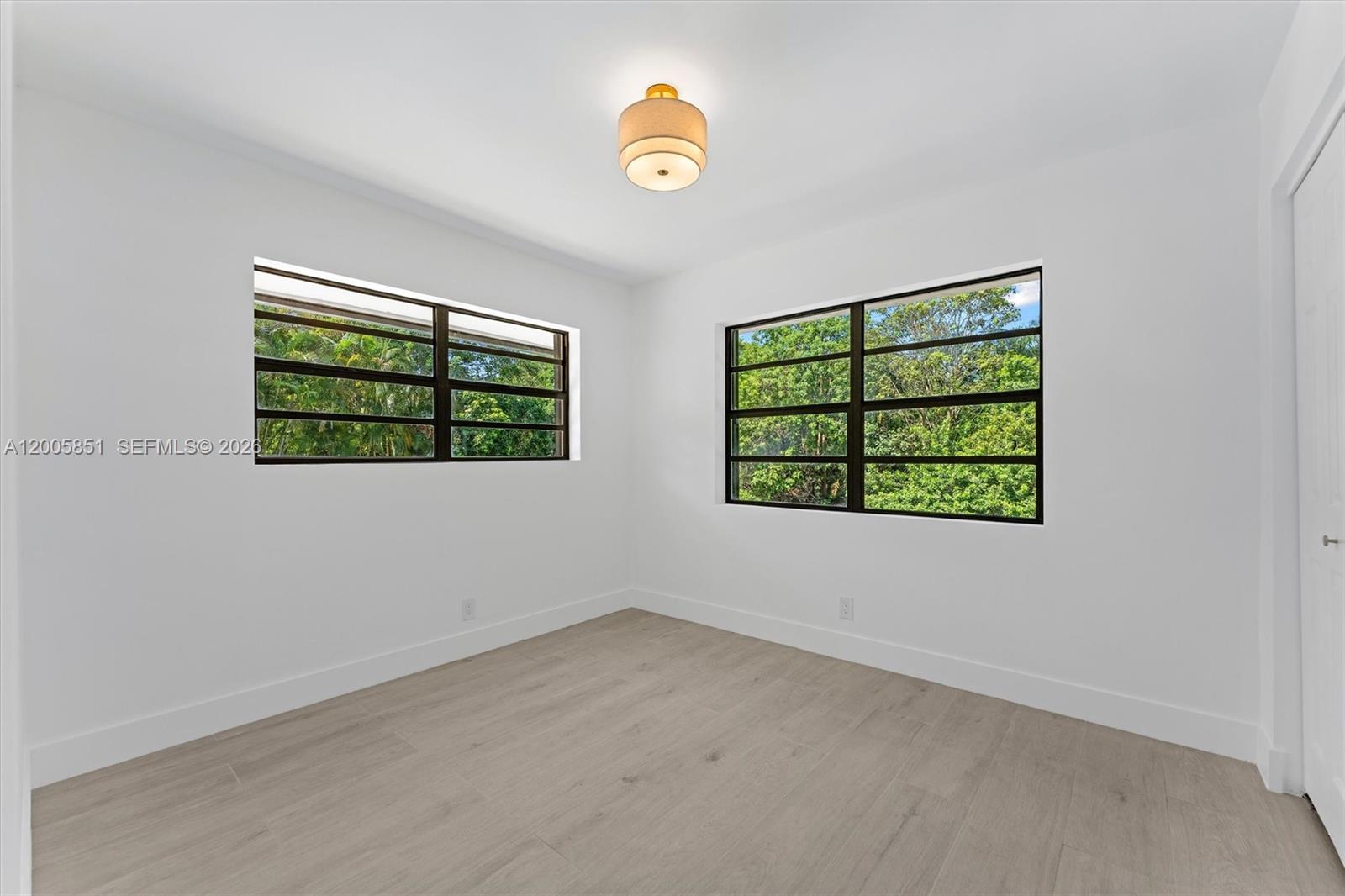 401 SW 63rd Ter