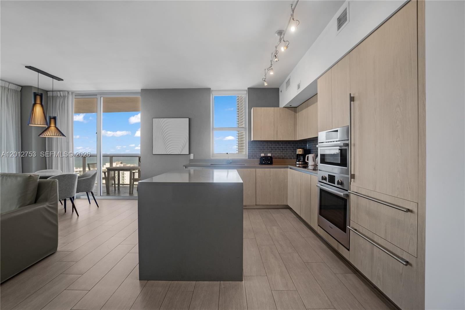 4010 S Ocean Dr # R1801