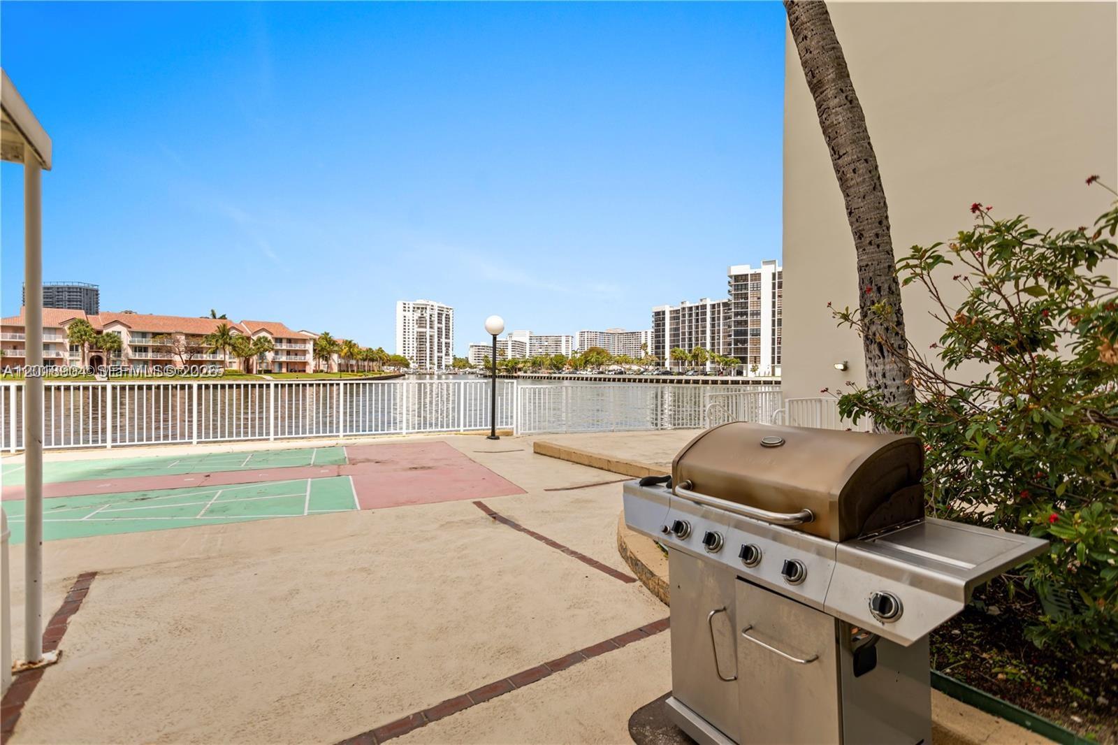 3800 S Ocean Dr # 1423