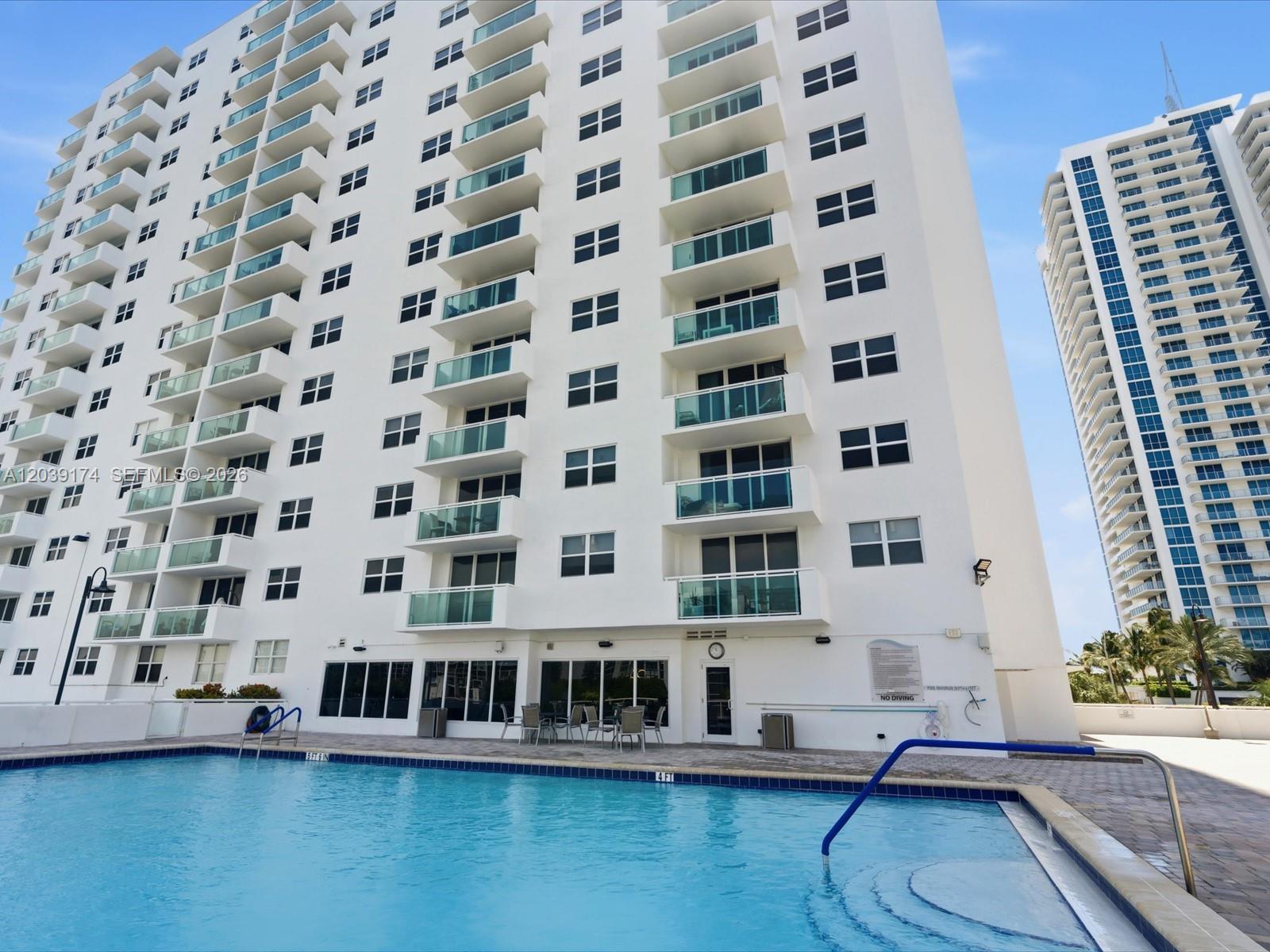 3000 S Ocean Dr # 718