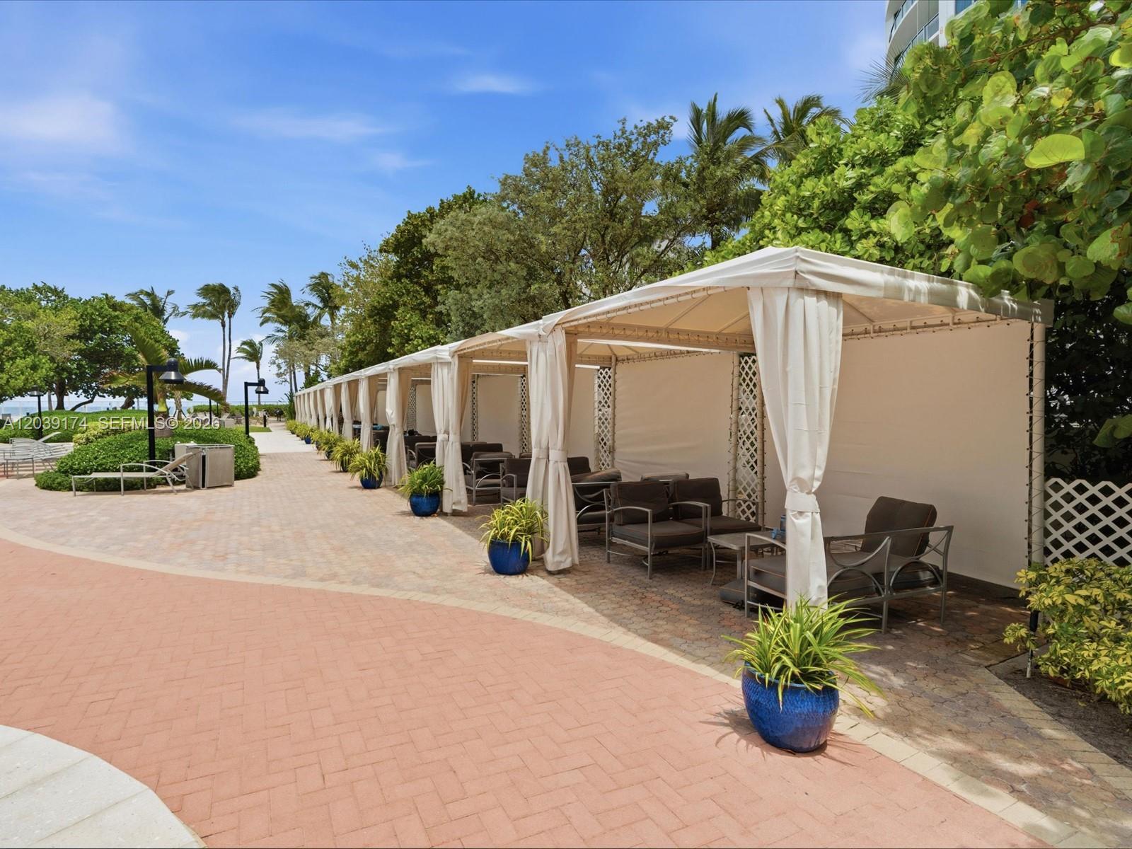 3000 S Ocean Dr # 718