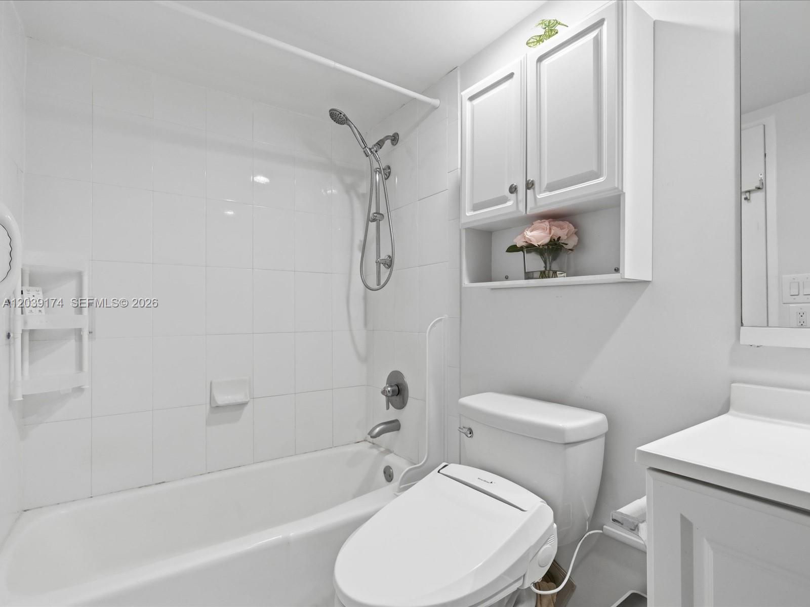 3000 S Ocean Dr # 718