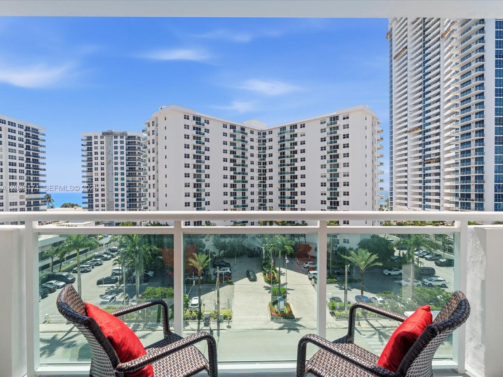 3000 S Ocean Dr # 718