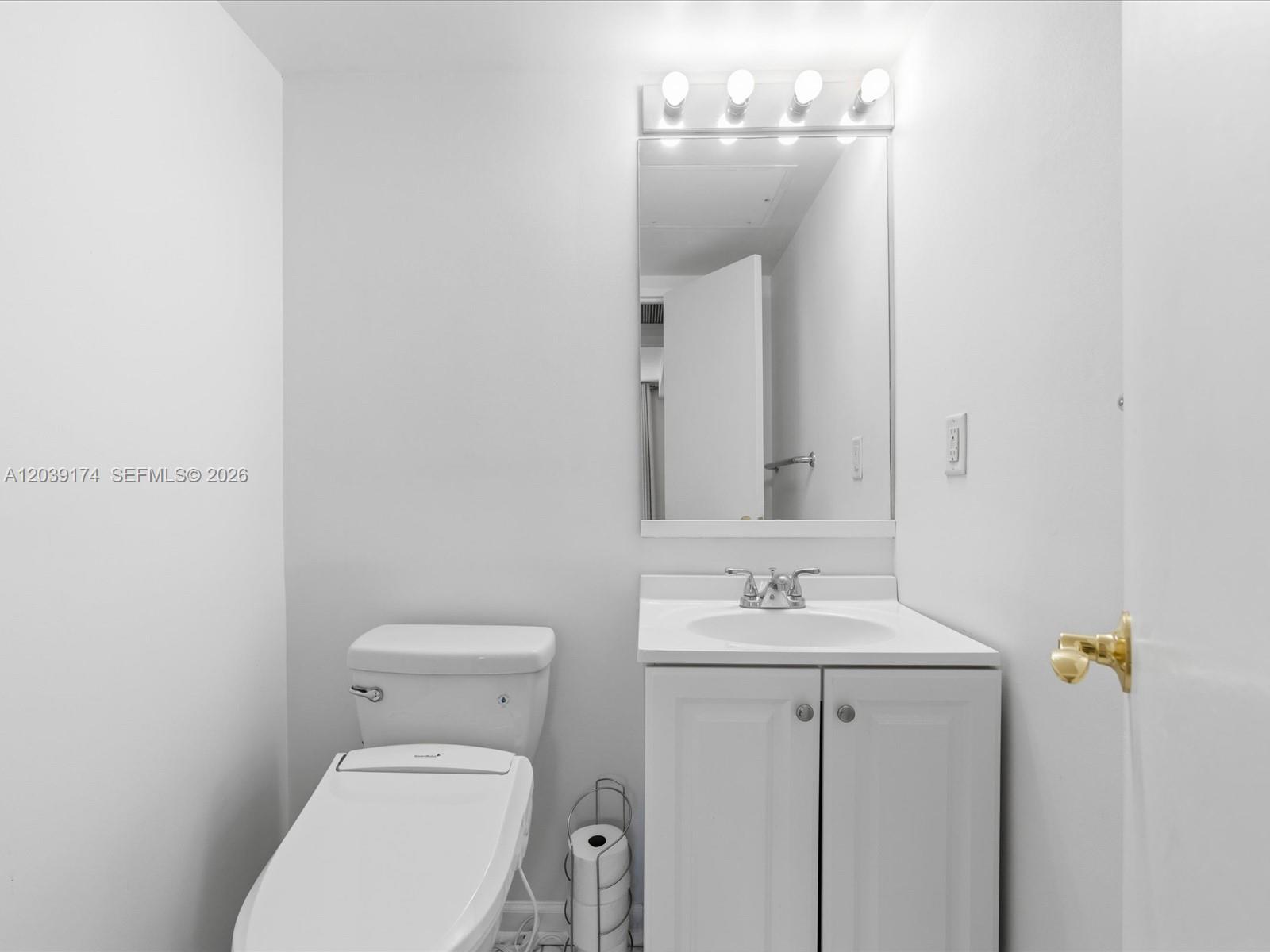 3000 S Ocean Dr # 718