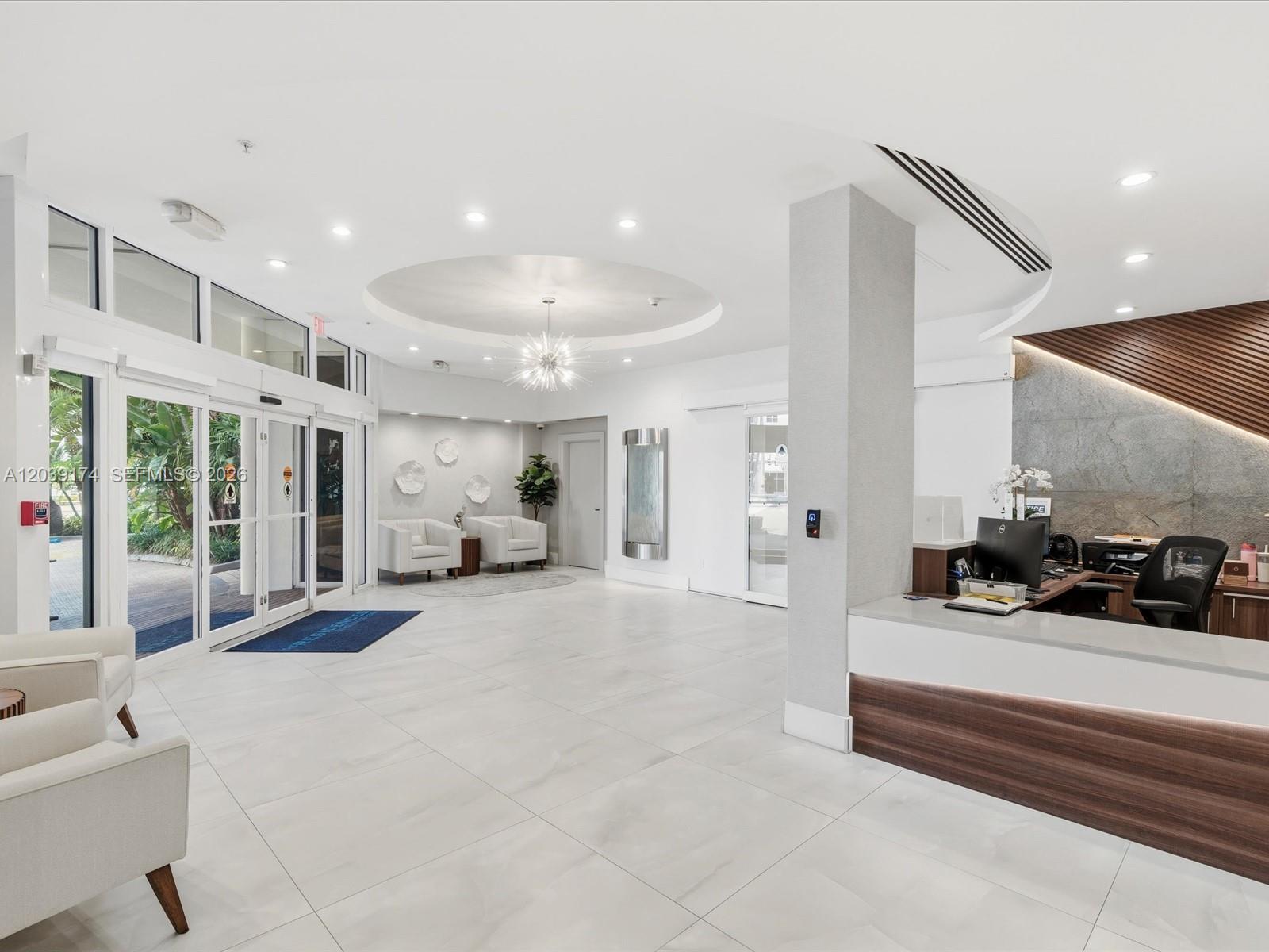 3000 S Ocean Dr # 718