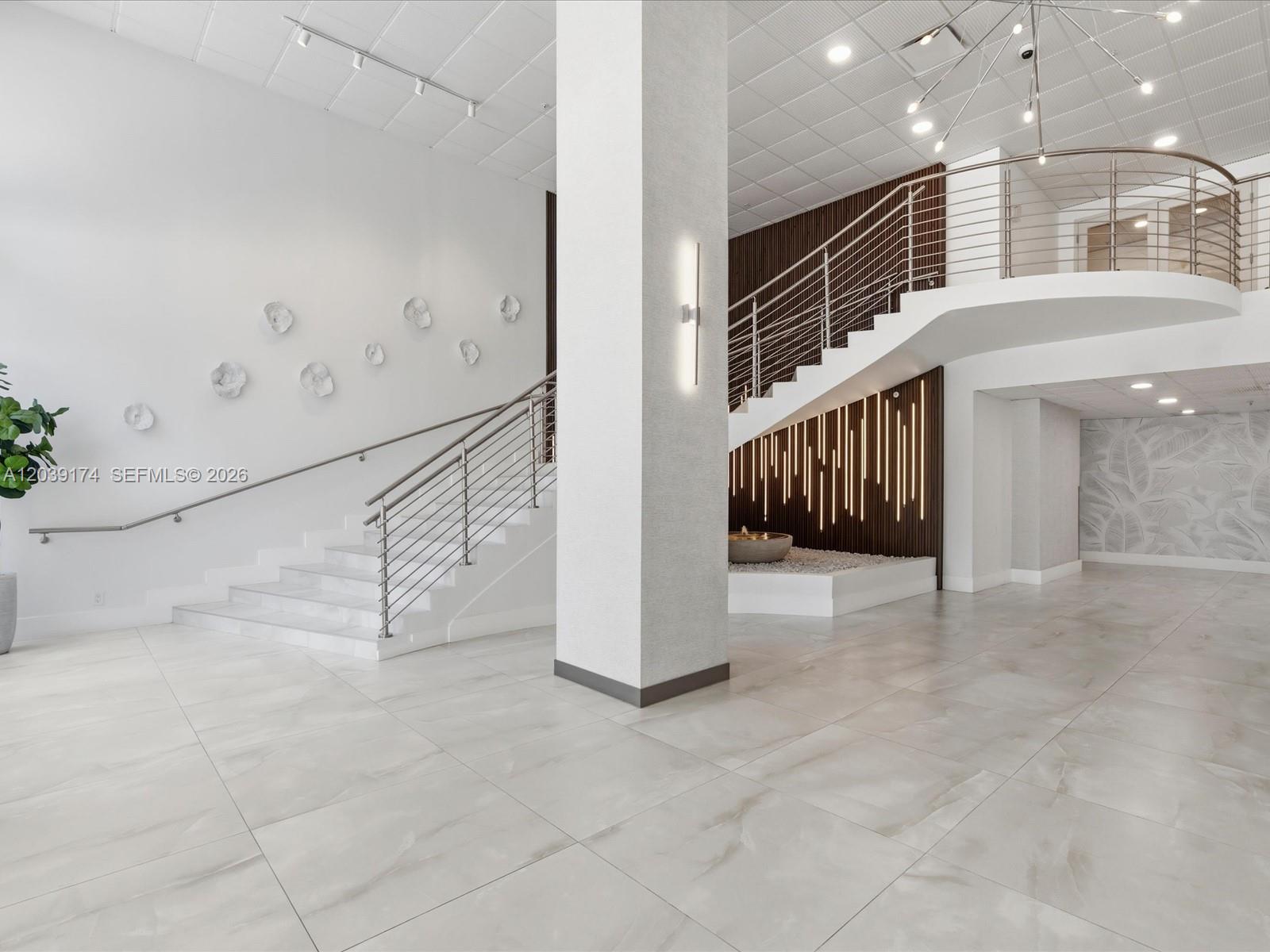 3000 S Ocean Dr # 718