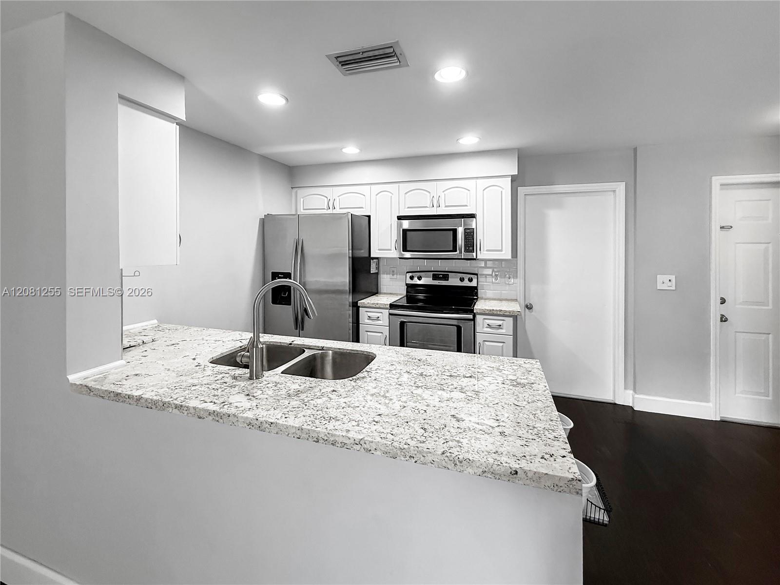 1606 Veracruz Ln