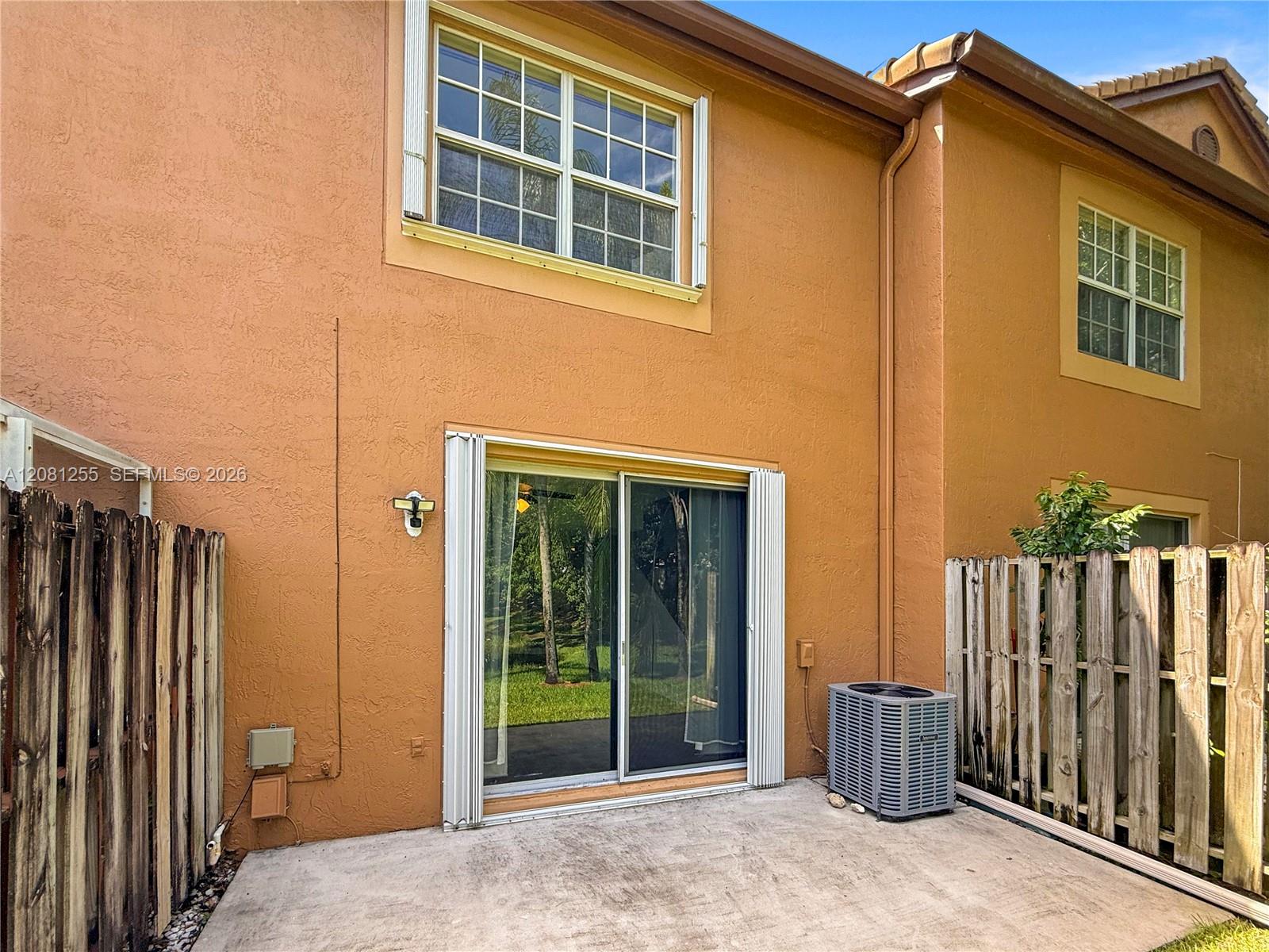 1606 Veracruz Ln