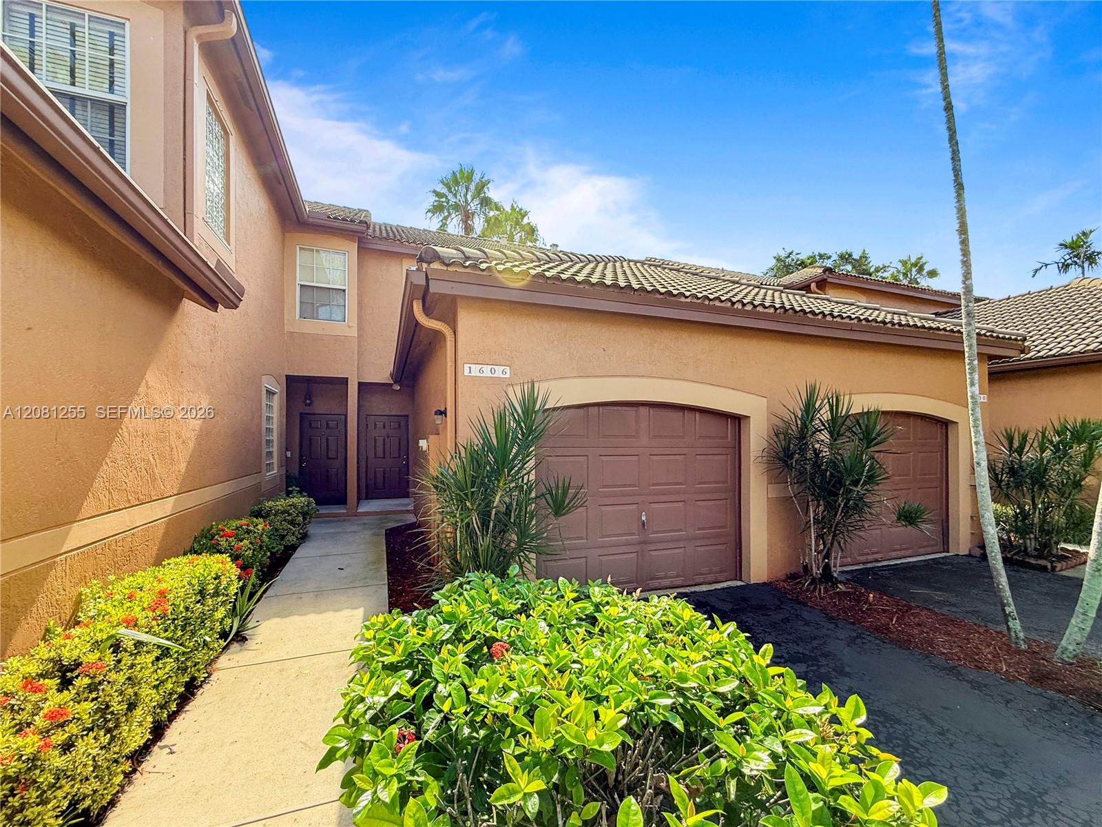 1606 Veracruz Ln