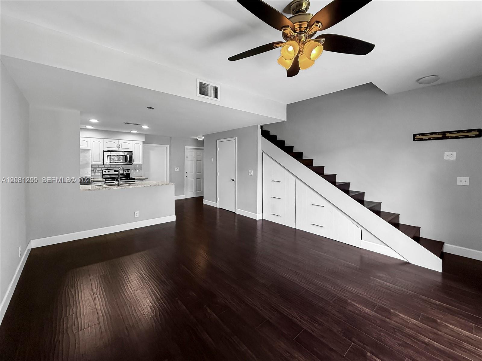 1606 Veracruz Ln