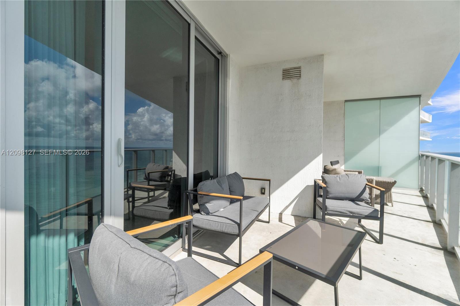 4111 S Ocean Dr # 1507