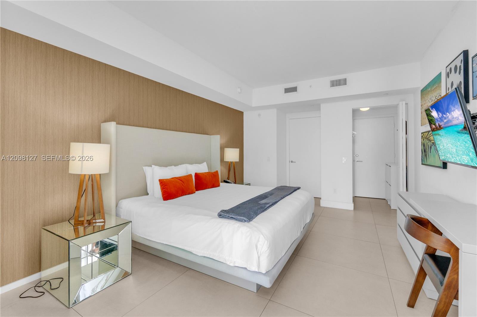4111 S Ocean Dr # 1507