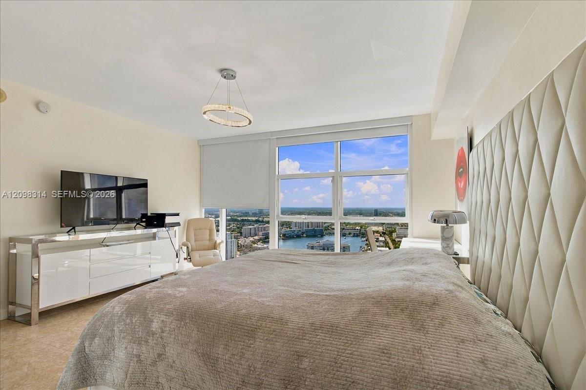 1830 S Ocean Dr # 3607