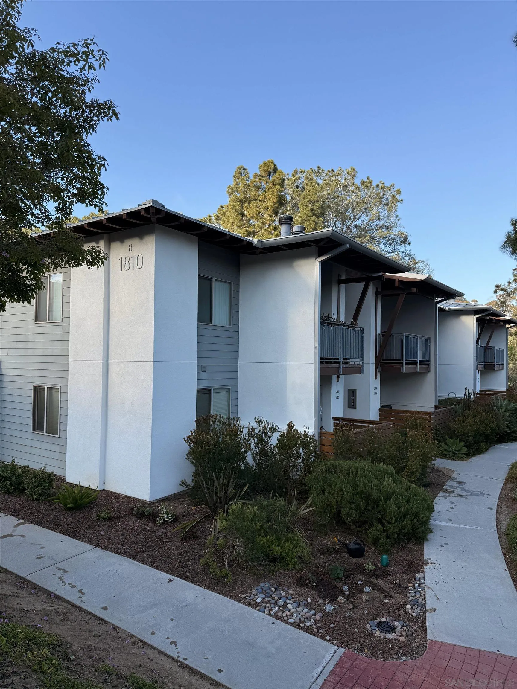 1810 S El Camino Real Unit 207