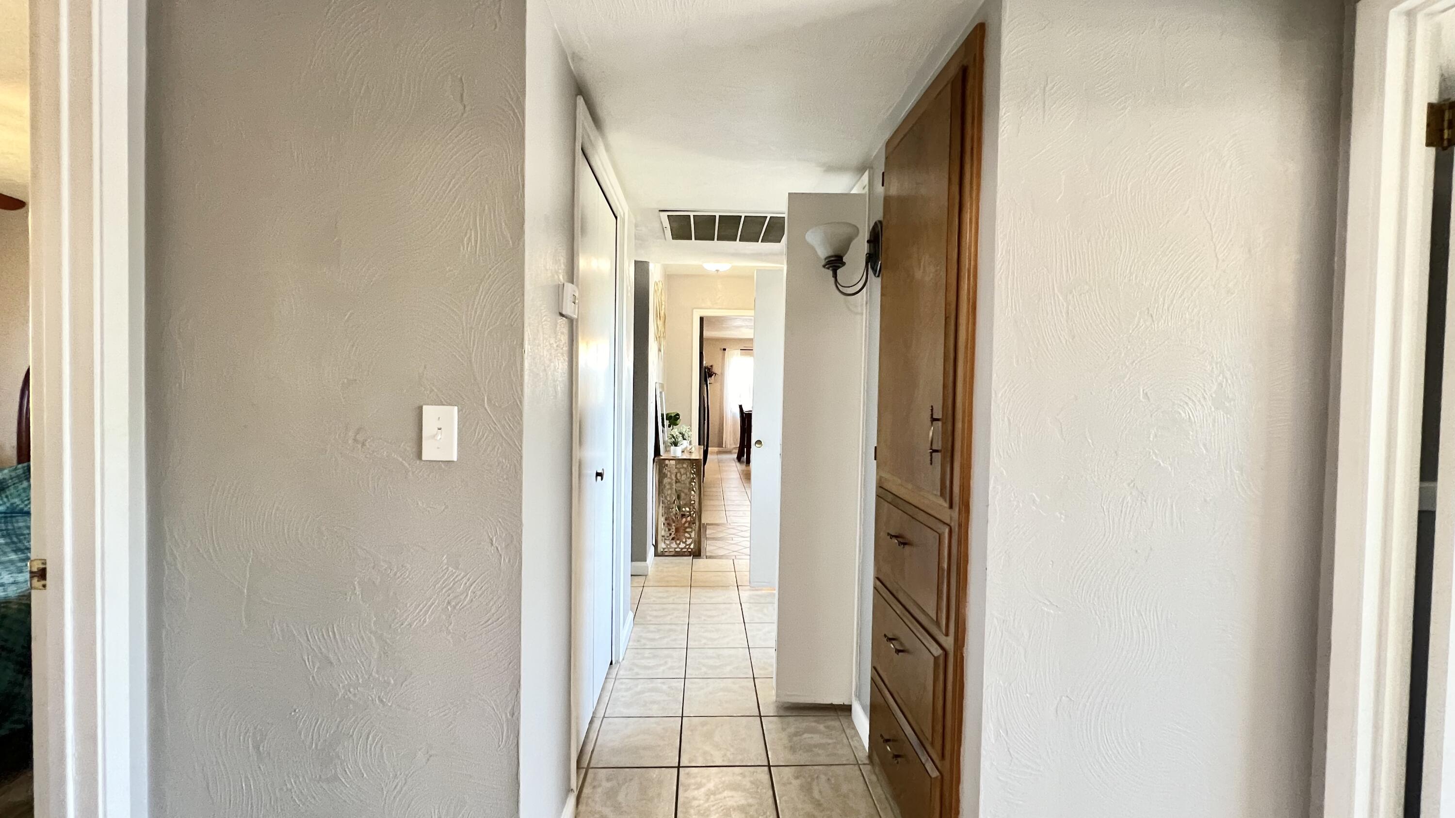 2948 W Country Court