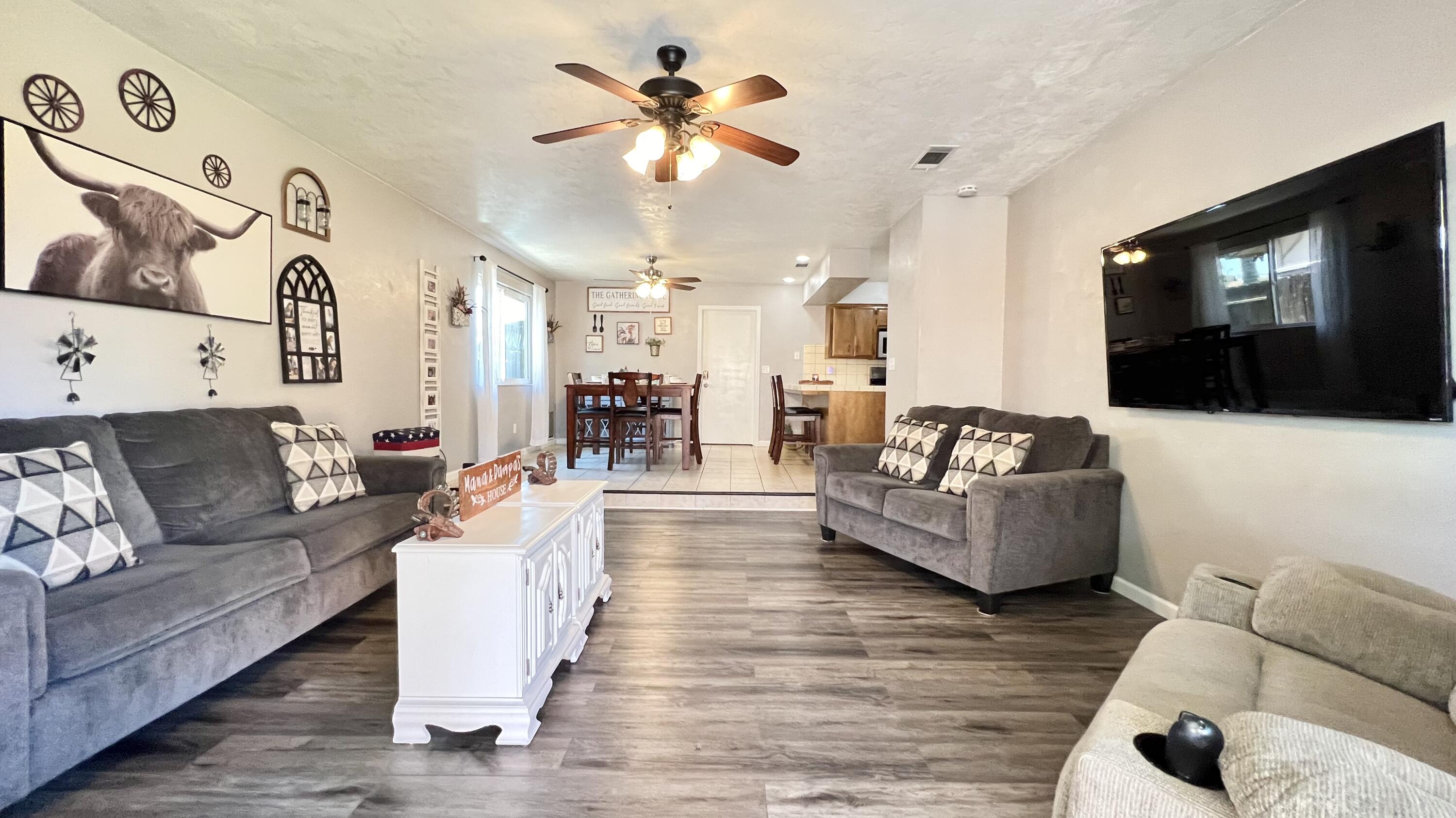 2948 W Country Court