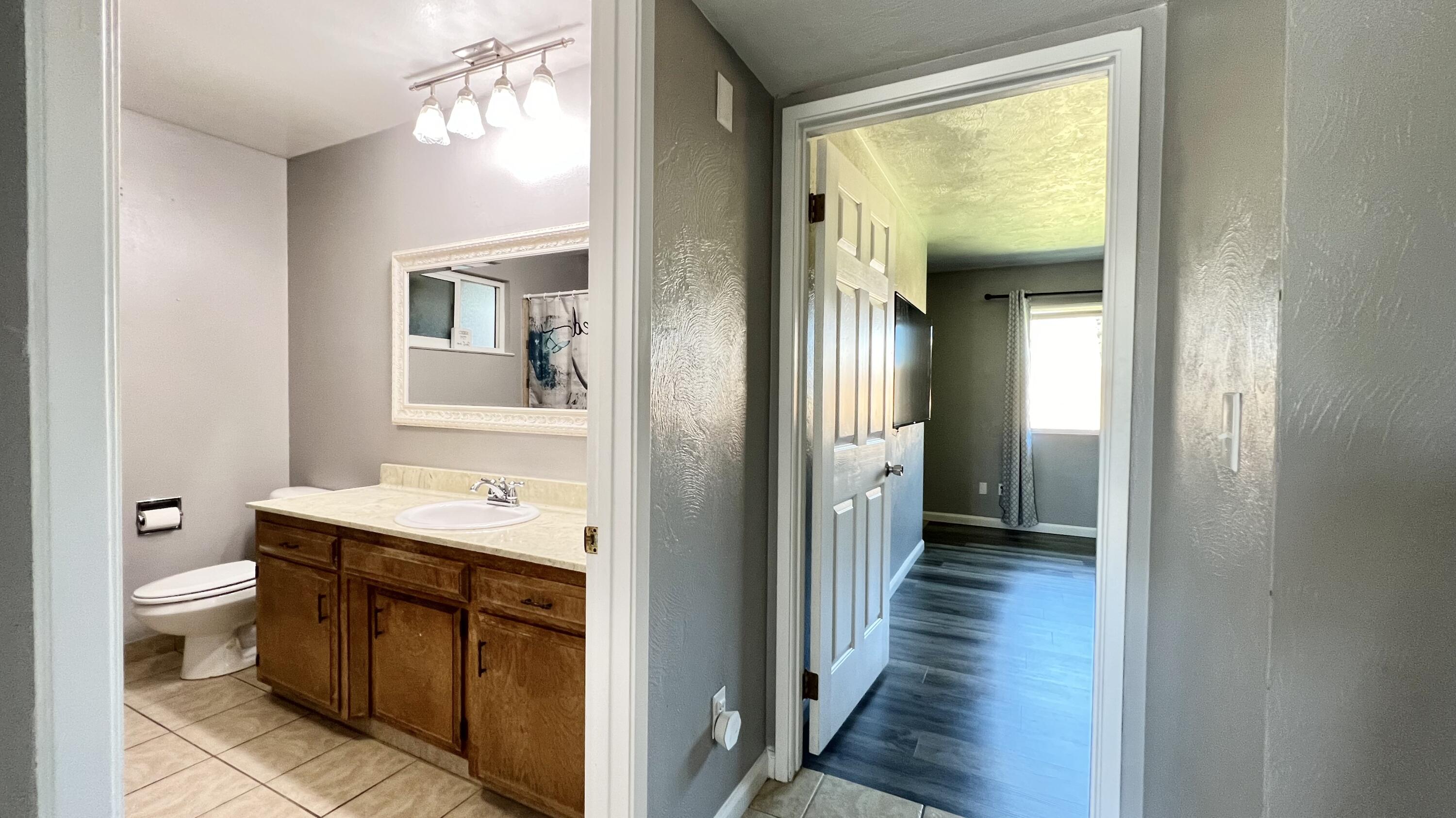 2948 W Country Court