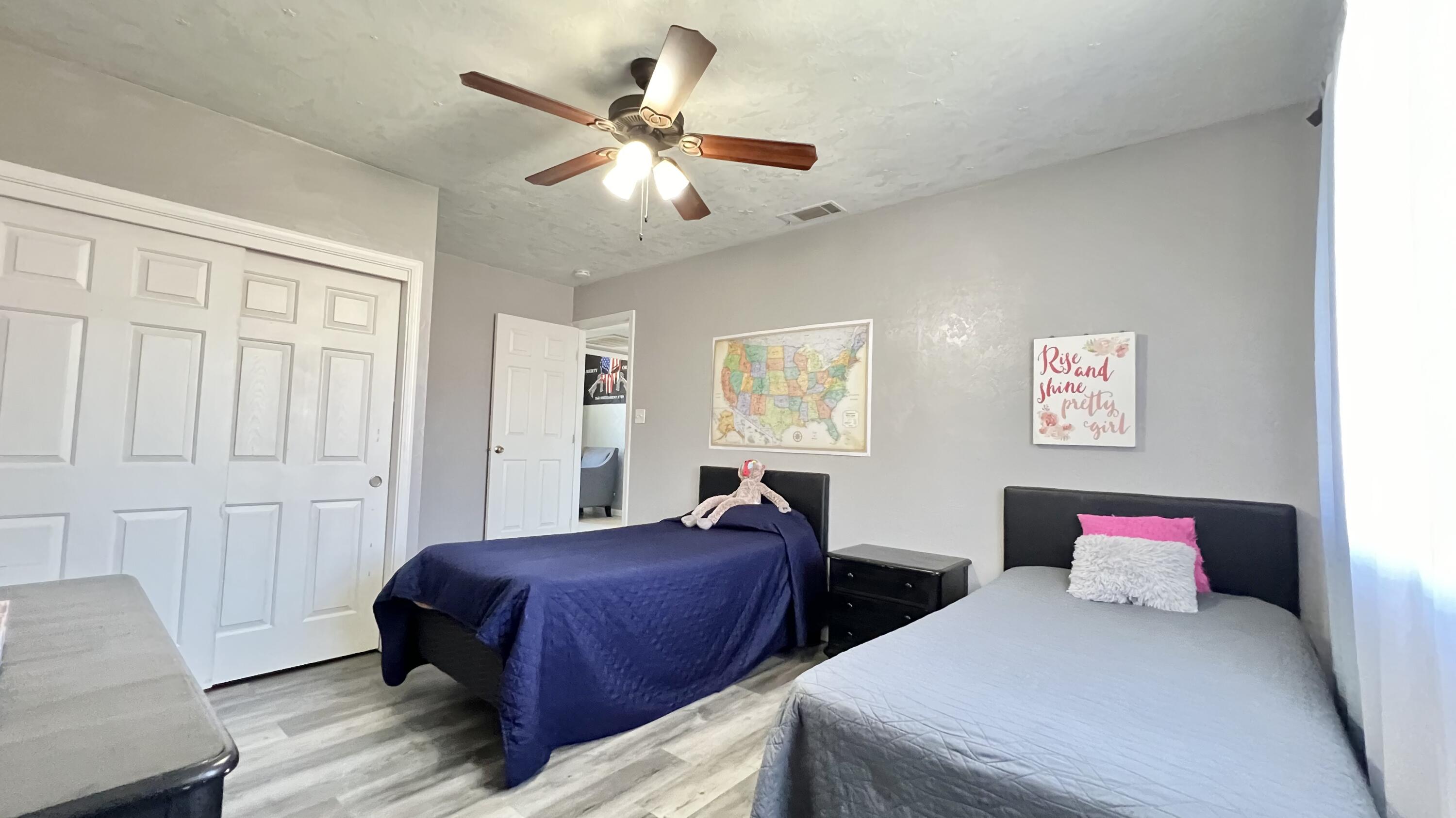 2948 W Country Court